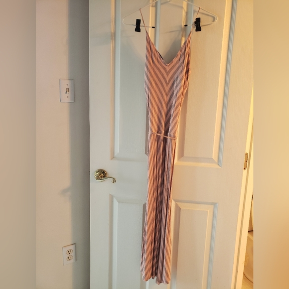NWOT Gap maxi dress - Picture 2 of 5